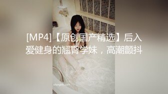 双马尾萌妹子