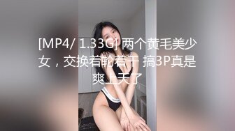 两个小婊子全程露脸~讲各自破处的精彩故事~听得我心潮澎湃蠢蠢欲动~真的太骚啦！！