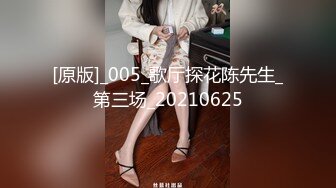 【玩人妻】新晋老哥约操熟女人妻，喝酒聊天调情，来兴致换算睡衣开操，埋头大屌插嘴，骑乘位