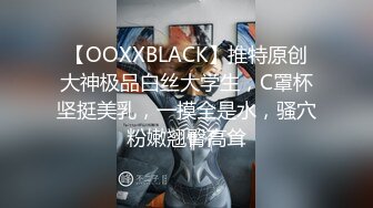 小宝寻花约了个肉肉身材丰满妹子，近距离特写口交上位骑坐后入猛操