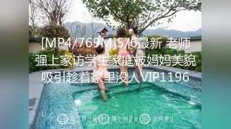 商场女厕全景后拍多位小姐姐尿尿 各种美鲍一一展示2 (1)