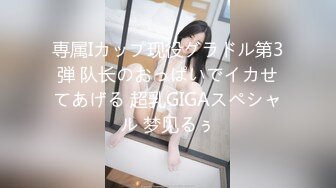 步行街跟随抄底高颜值气质美女 透明蕾丝白内内若隐若现三角地看的心潮澎湃